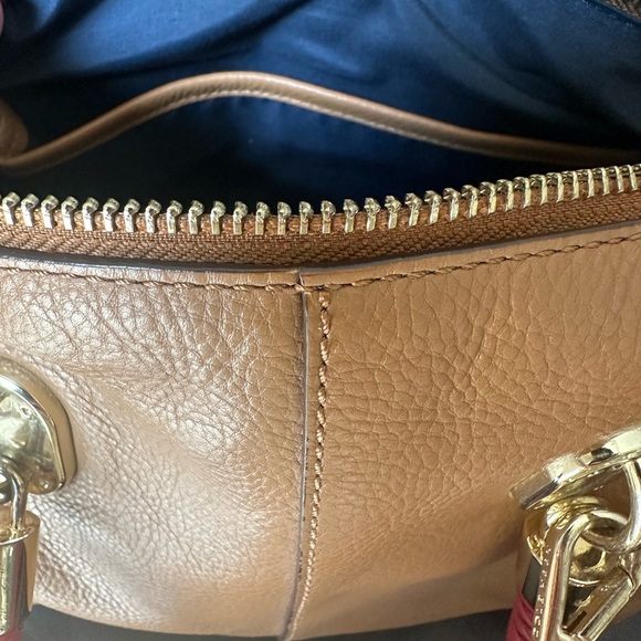 GORGEOUS COLE HAAN HANDBAG IN 100% LEATHER color block  BROWN/BEIGE/RED - Picture 4 of 12